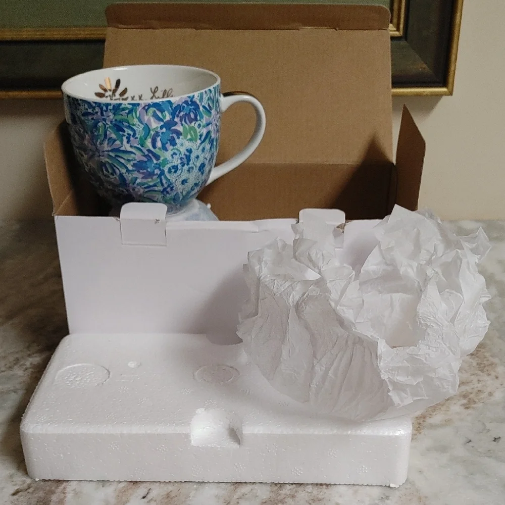 NIB Lilly Pulitzer Ceramic Mugs Set of 2